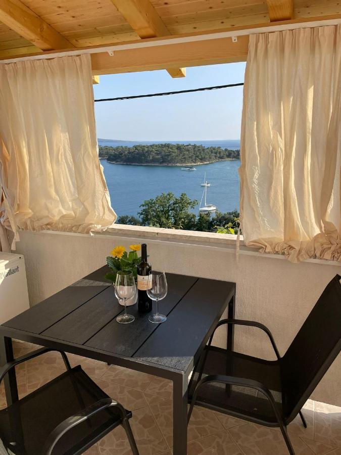 Apartmani Maris II Palit Exterior photo